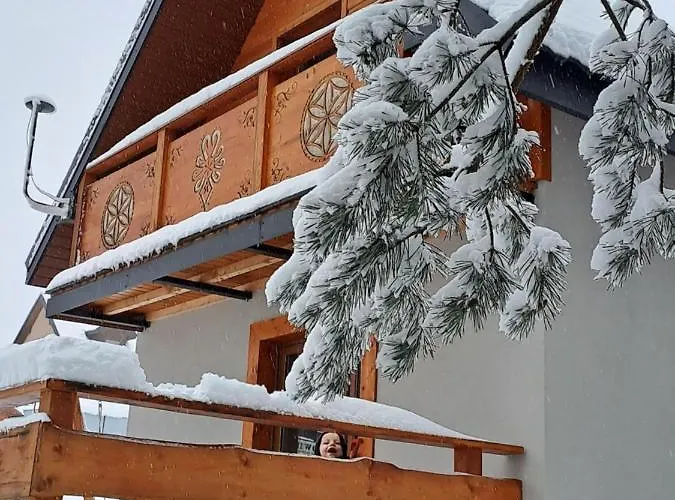 بيت للعطل U Basi *